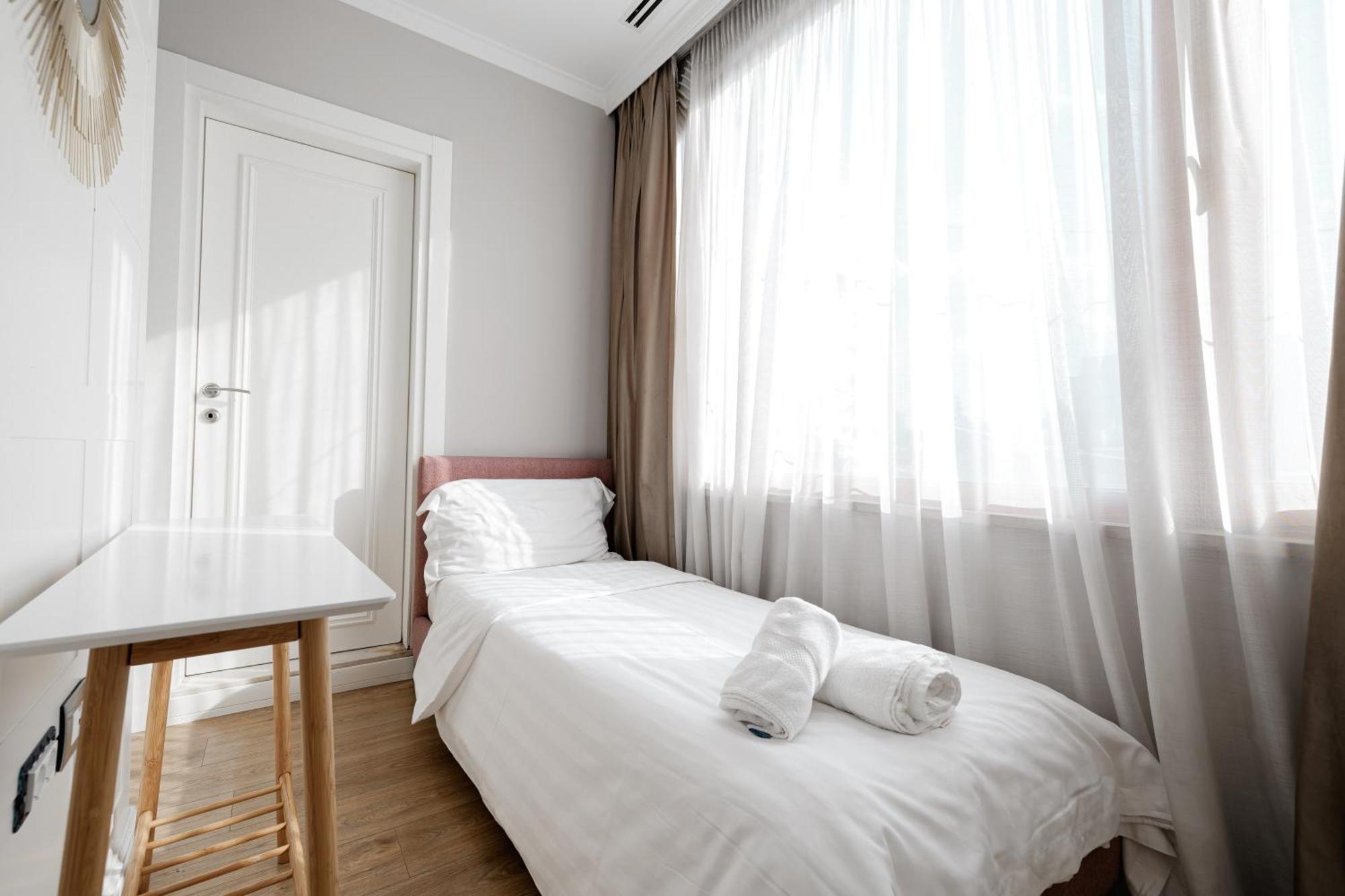 Boutique Hotel Whisky Тирана Экстерьер фото