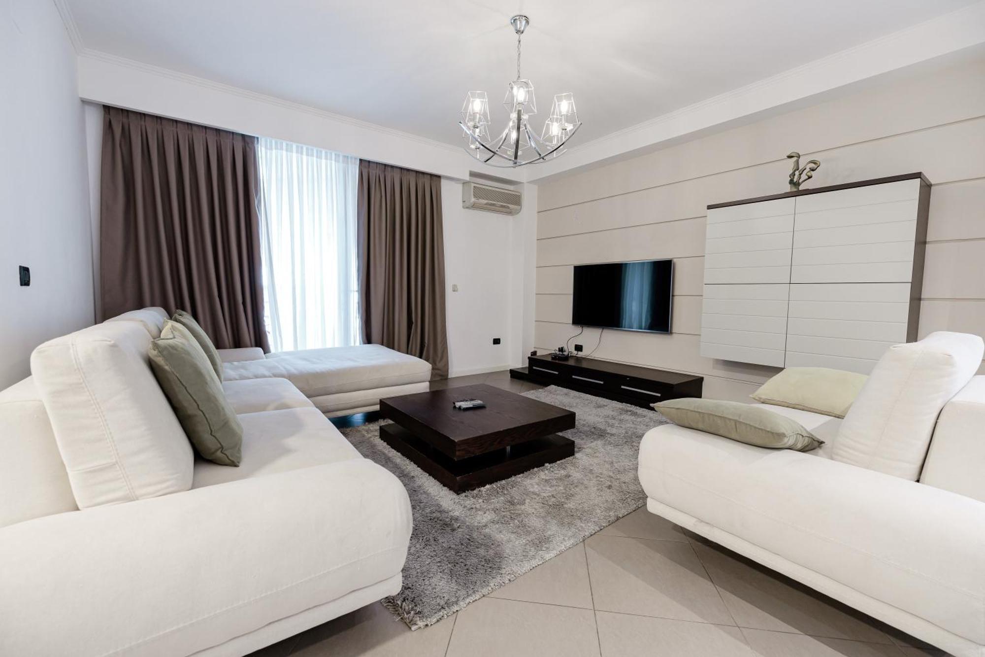 Boutique Hotel Whisky Тирана Экстерьер фото