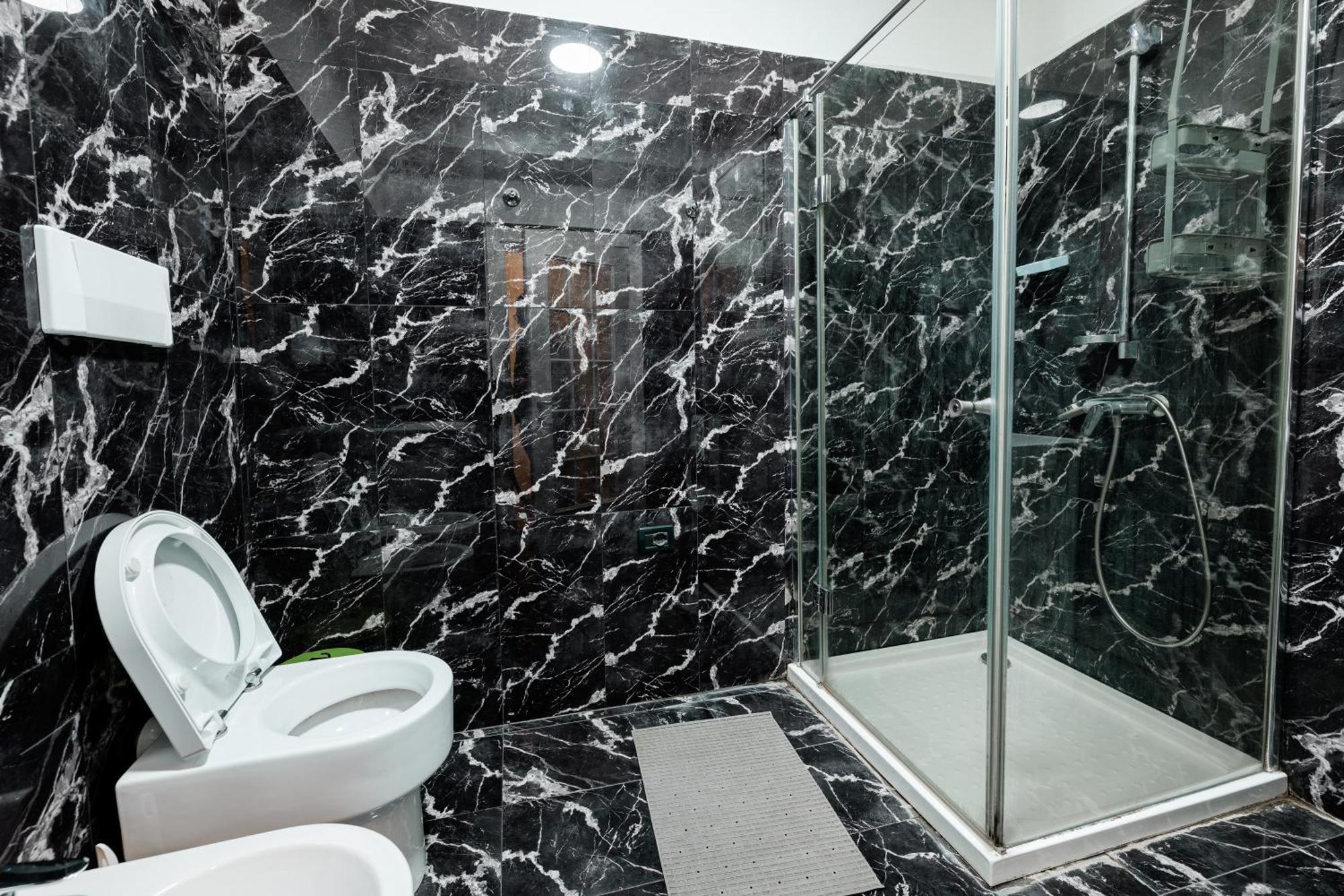 Boutique Hotel Whisky Тирана Номер фото