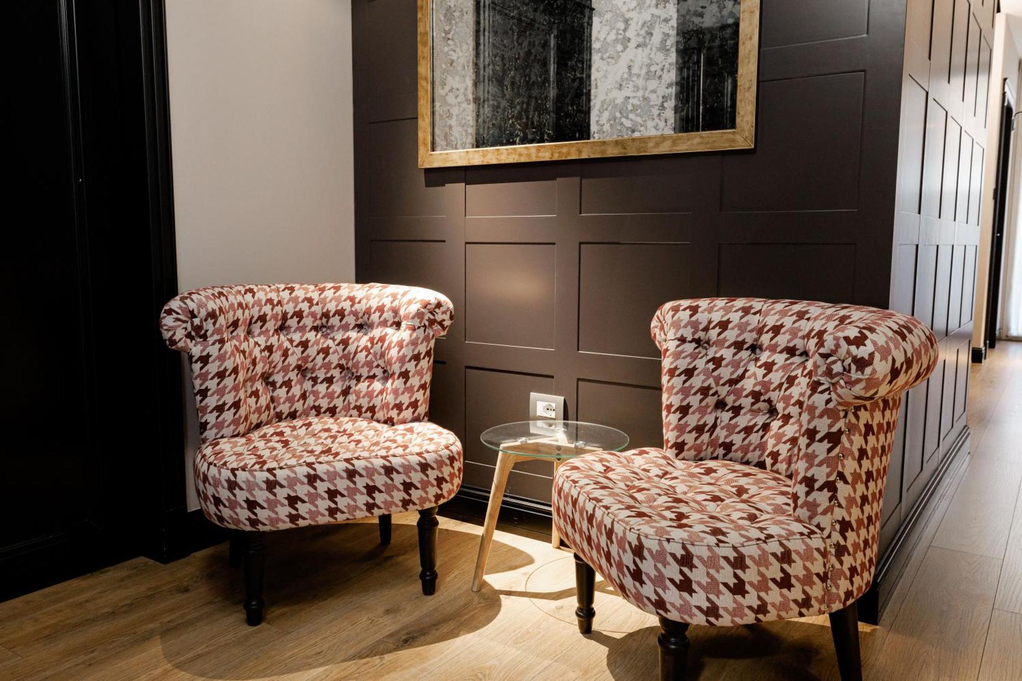 Boutique Hotel Whisky Тирана Экстерьер фото